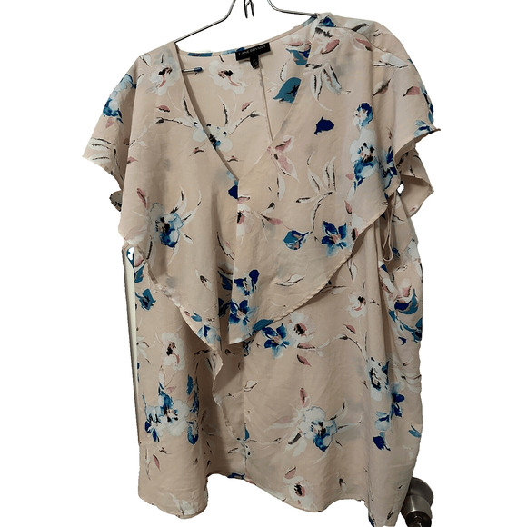 Lane Bryant‎ 28 Blouse Plus Spring Ruffle V-neck Pink Floral Soft Easter Office - Picture 1 of 3